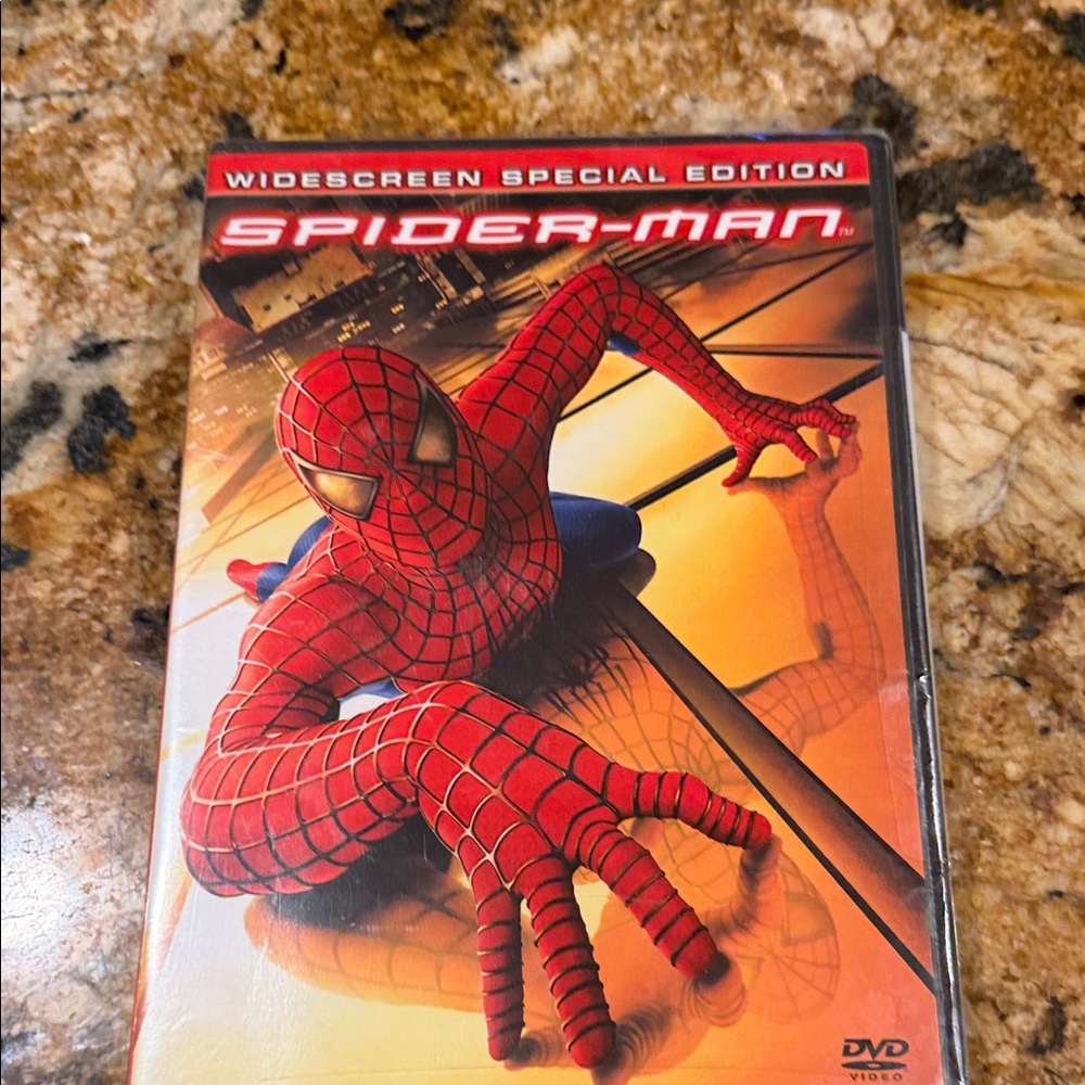 Marvel Spider-Man Widescreen Special Edition DVD - Red and Orange
